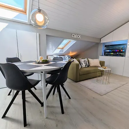 Διαμέρισμα Maya *